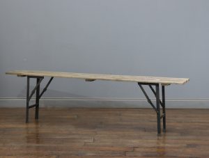 ケントストア・アンティーク家具のテーブル