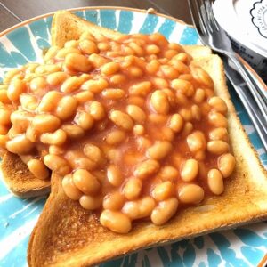 【英国朝食の定番】イギリス人の大好物！朝食の豆とは～ベイクドビーンズ