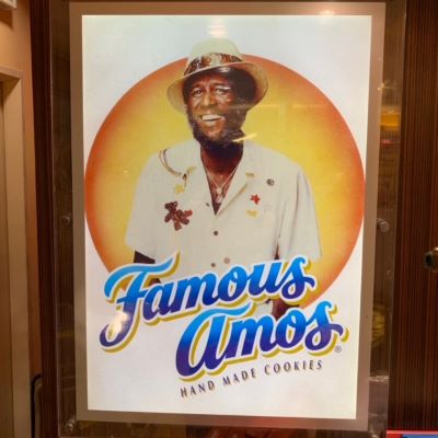 Famous Amosフェイマスエイモスマレーシア
