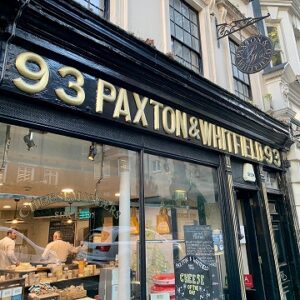 【英国チーズの老舗】PAXTON&WHITFIELD イギリスチーズの専門店 パクストン＆ウィットフィールド