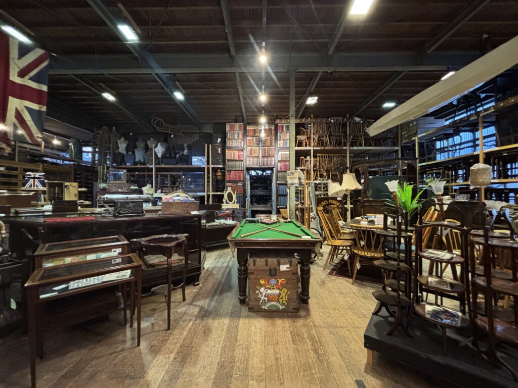 世界基準の品質】英国アンティーク家具専門販売店|KENT STORE 世界基準の品質】英国アンティーク家具専門販売店|KENT STORE