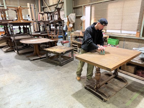 KENT Factory 下地処理場