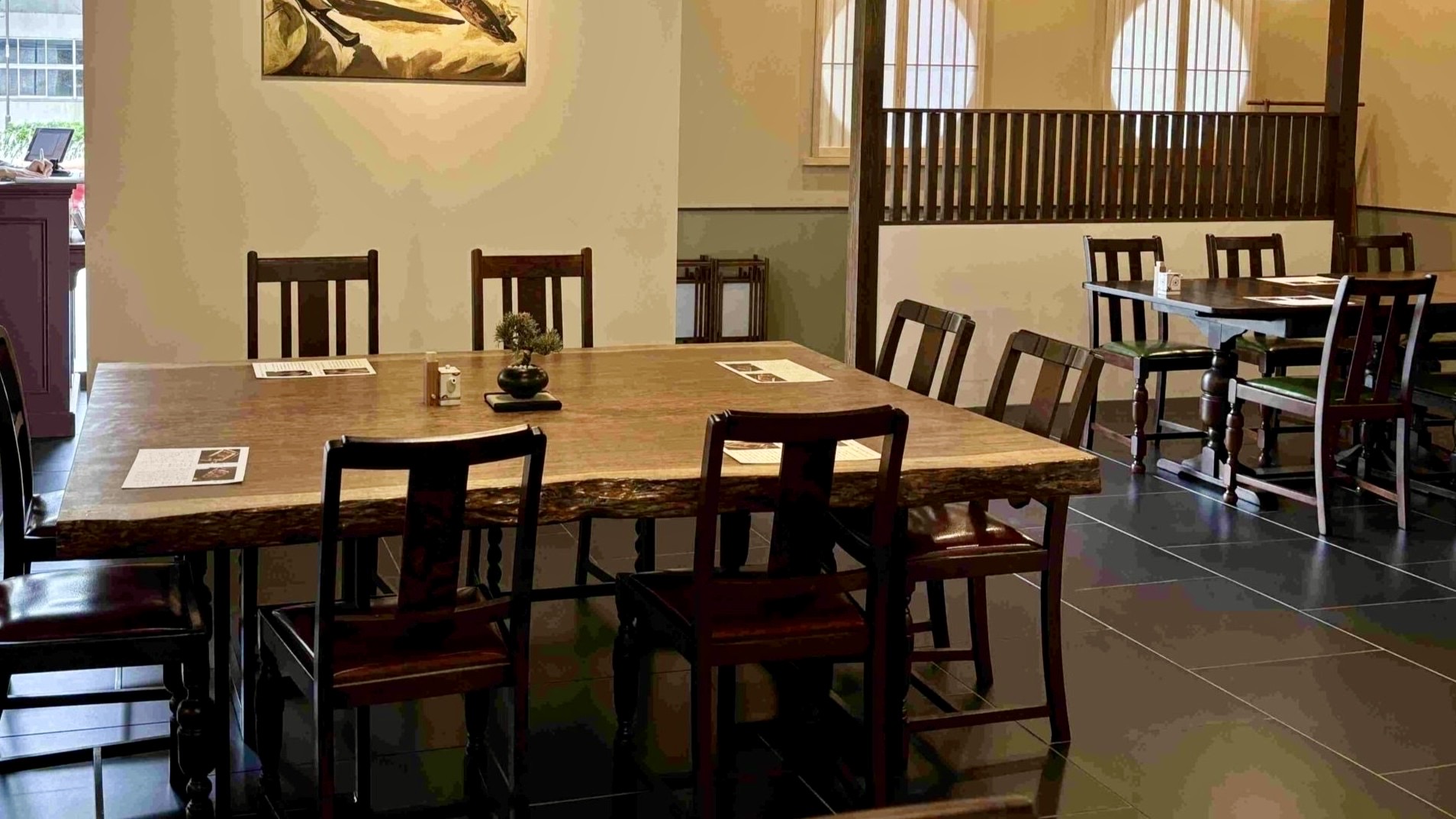 ケントアンティーク家具の卸売案内